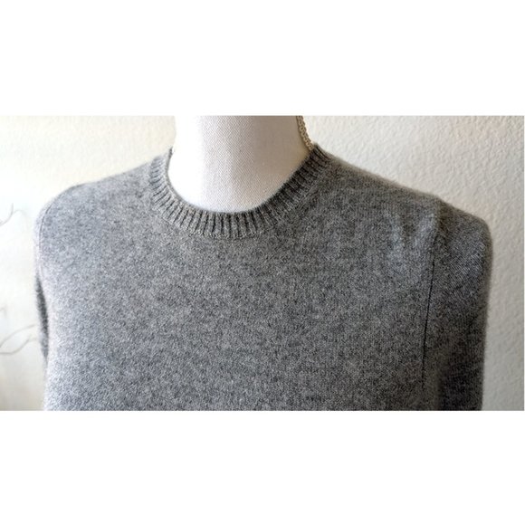 C3 100% Cashmere Grey Sweater, Size S - Picture 2 of 10
